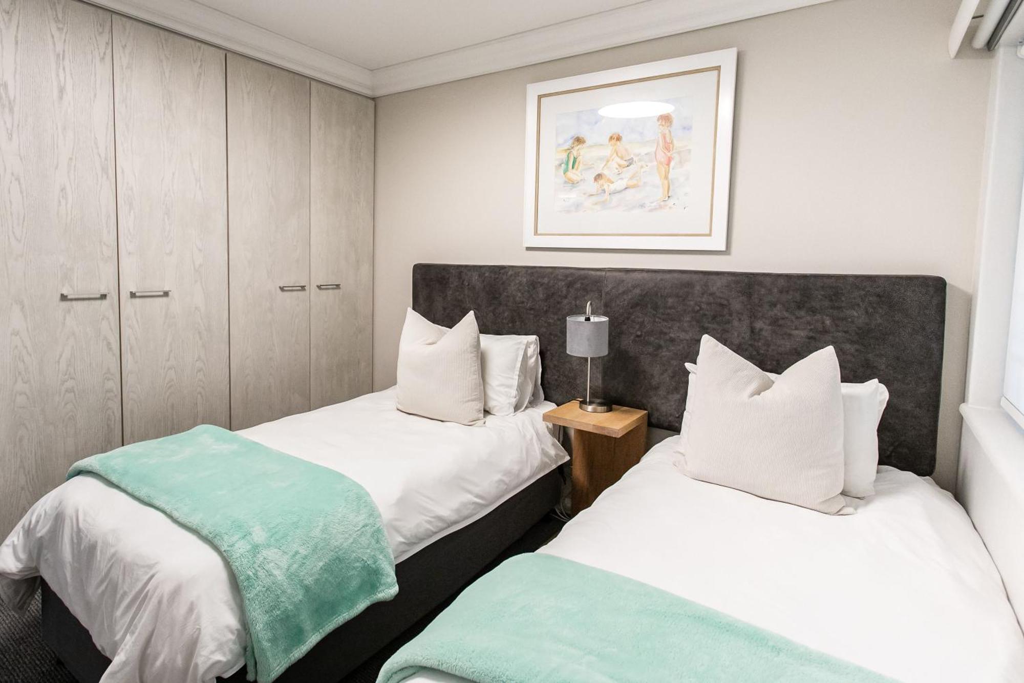 Bayview 104 Apartment Херманус Екстериор снимка